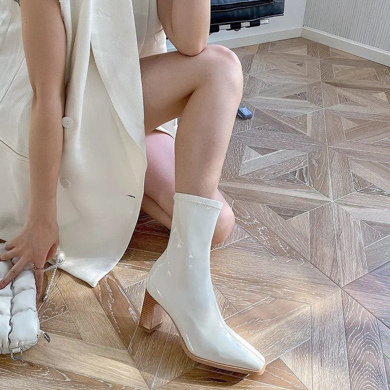 Weiss מגפוני עקב