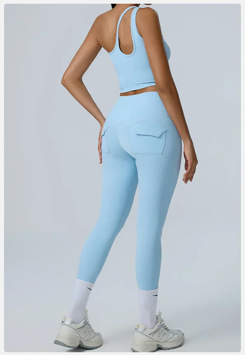 חליפת ספורט דגם - מאי